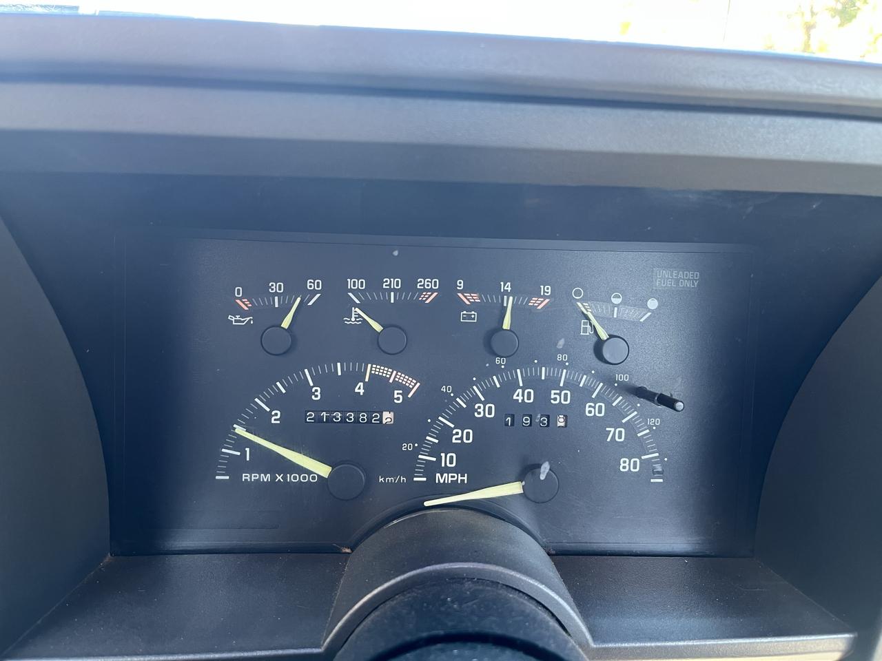 Chevrolet C/K 1500 Reg. Cab W/T 8-ft. Bed 4WD 1992