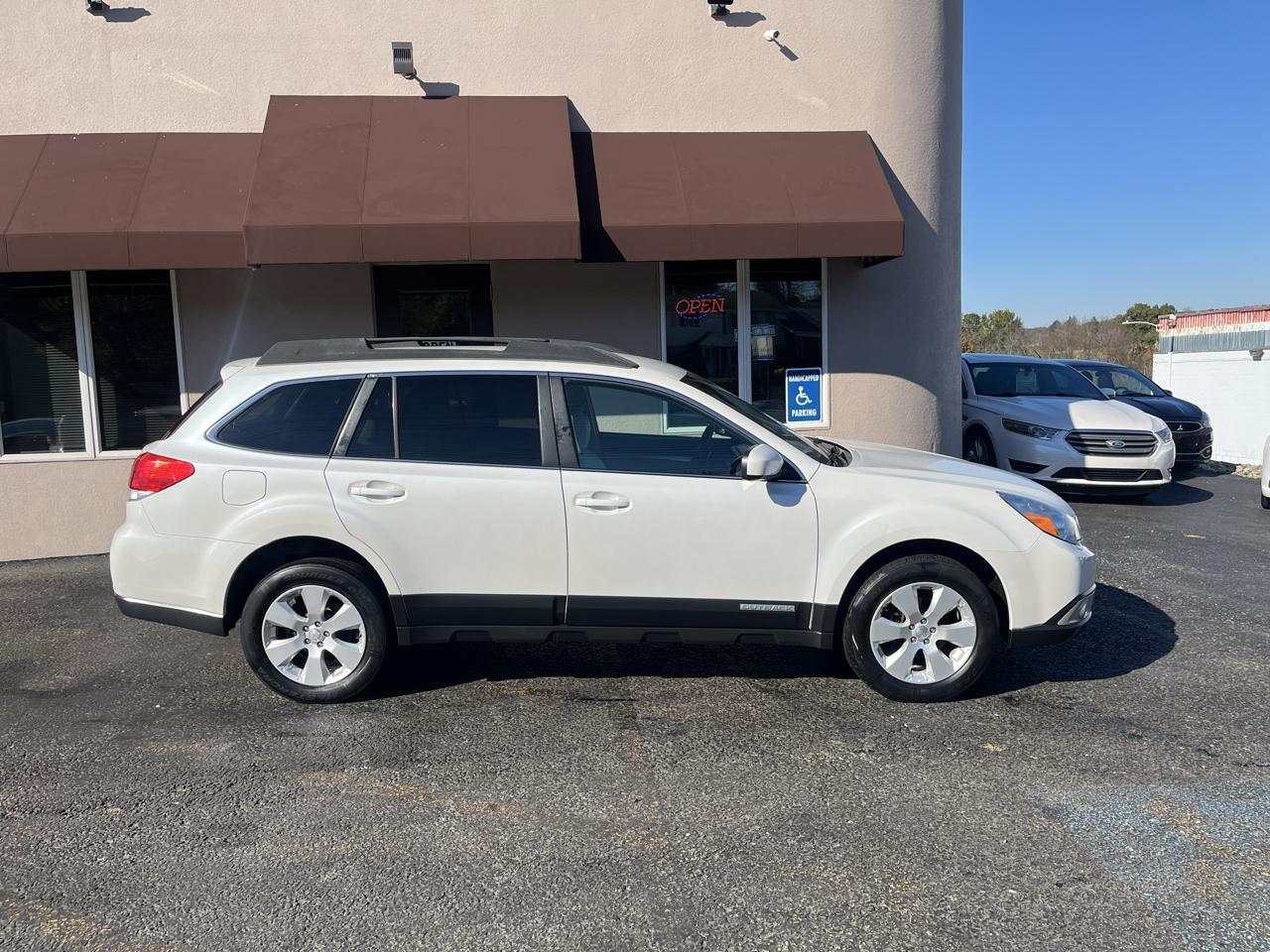 Subaru Outback 2.5i Premium 2012