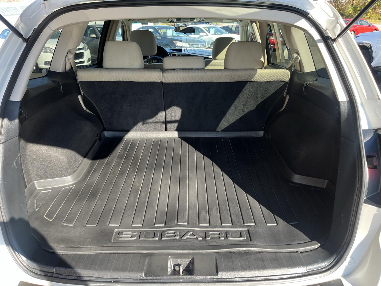 Subaru Outback 2.5i Premium 2012