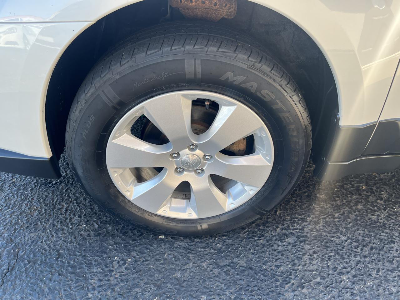 Subaru Outback 2.5i Premium 2012