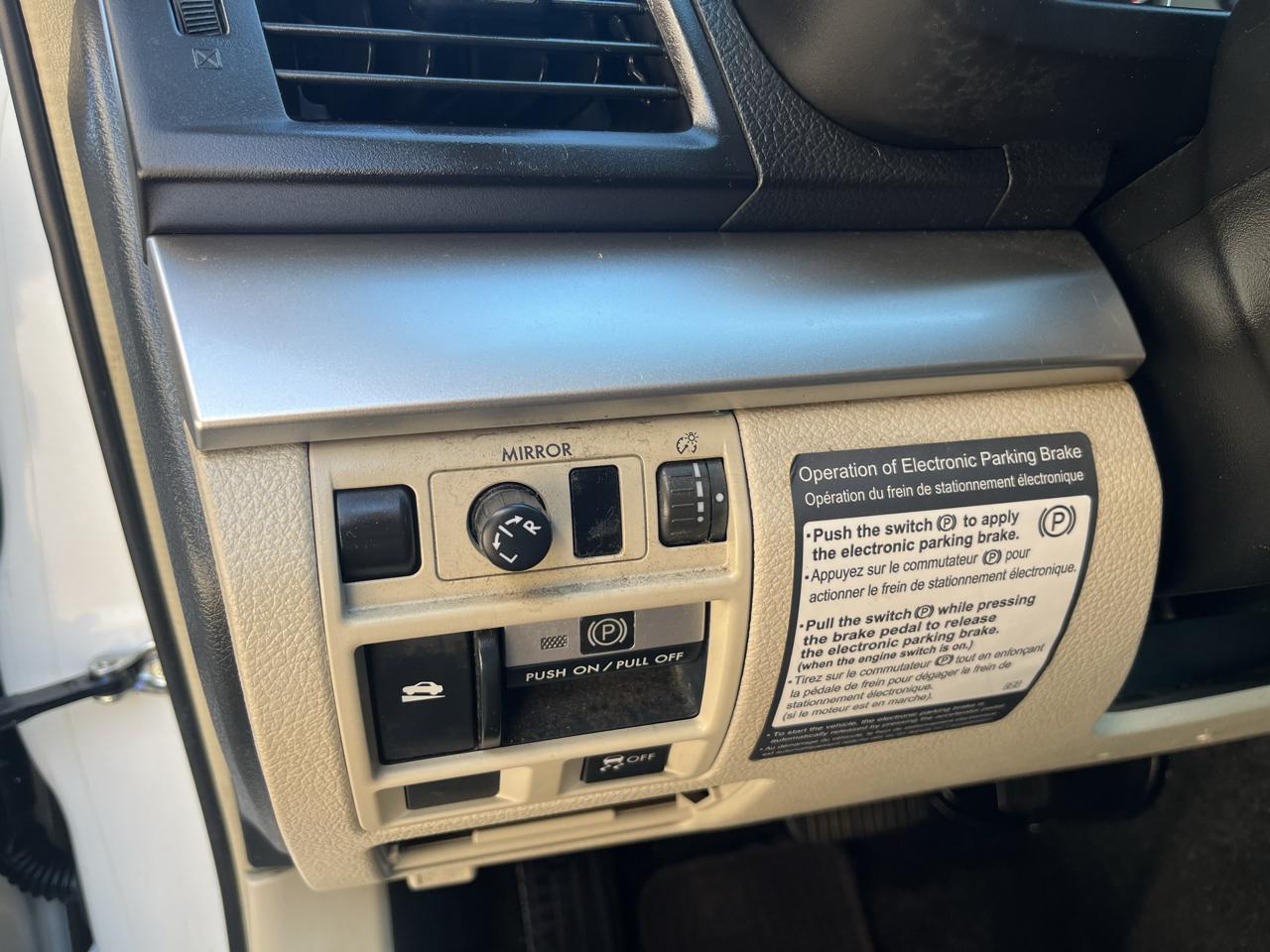 Subaru Outback 2.5i Premium 2012