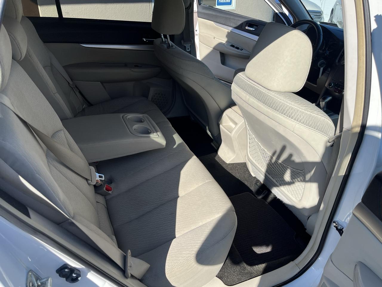 Subaru Outback 2.5i Premium 2012