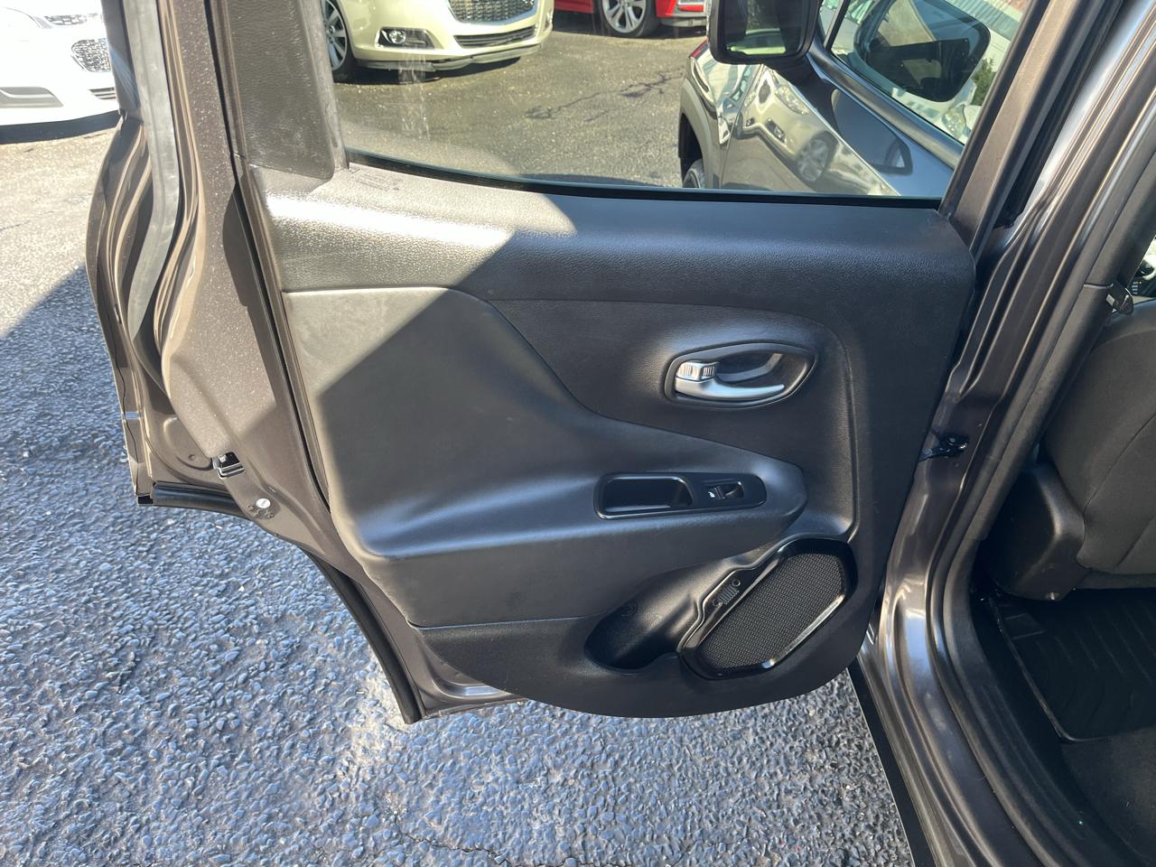 Jeep Renegade 4WD 4dr Justice 2016