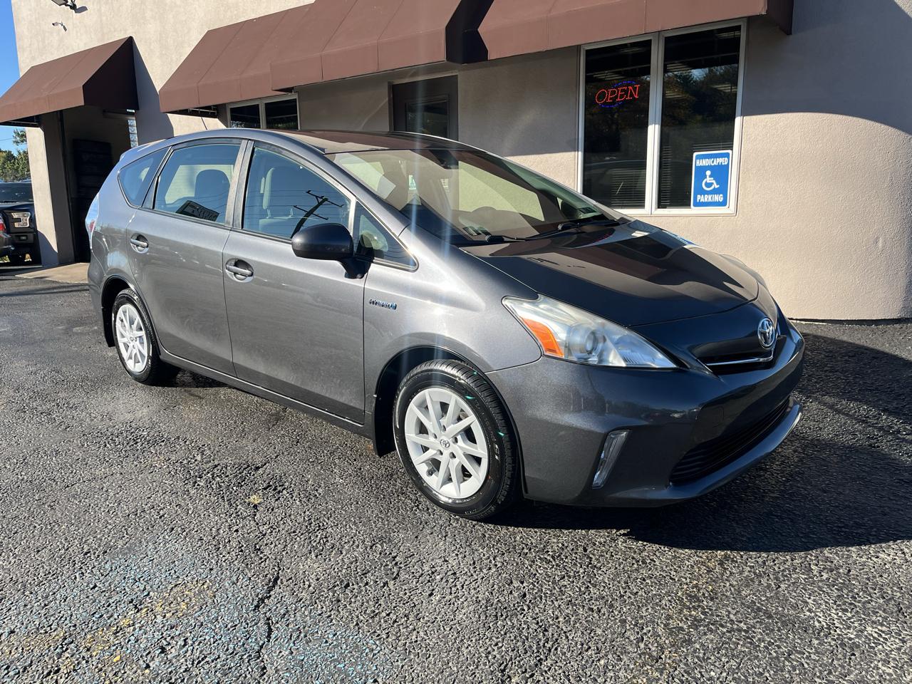 Toyota Prius V Three 2013