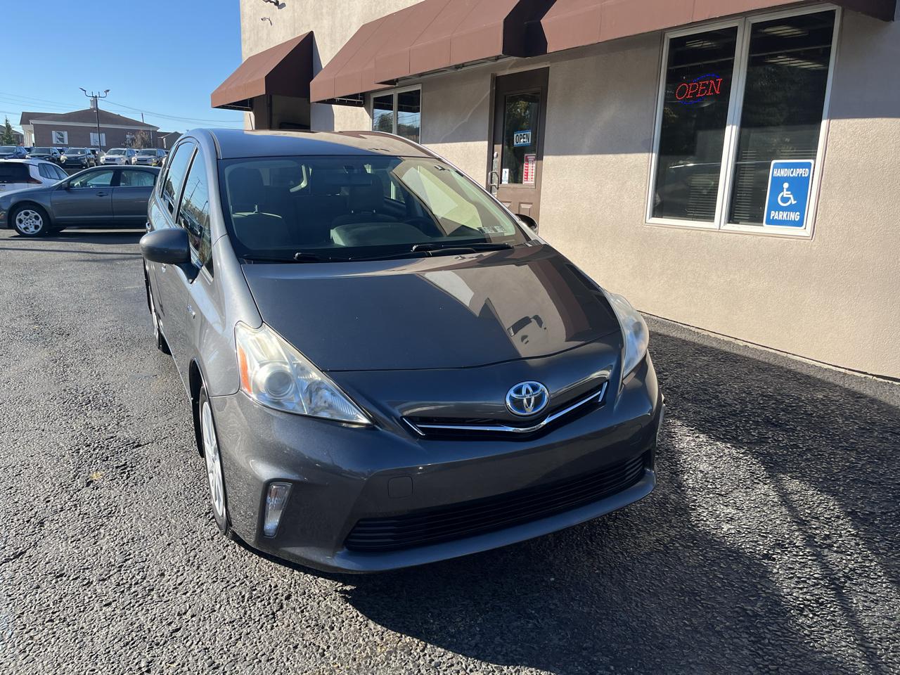 Toyota Prius V Three 2013