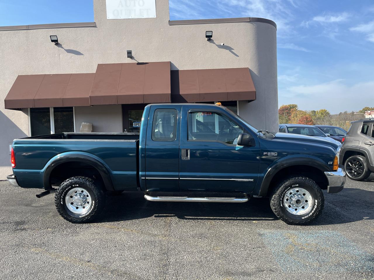 Ford F-250 SD XLT SuperCab Short Bed 4WD 1999