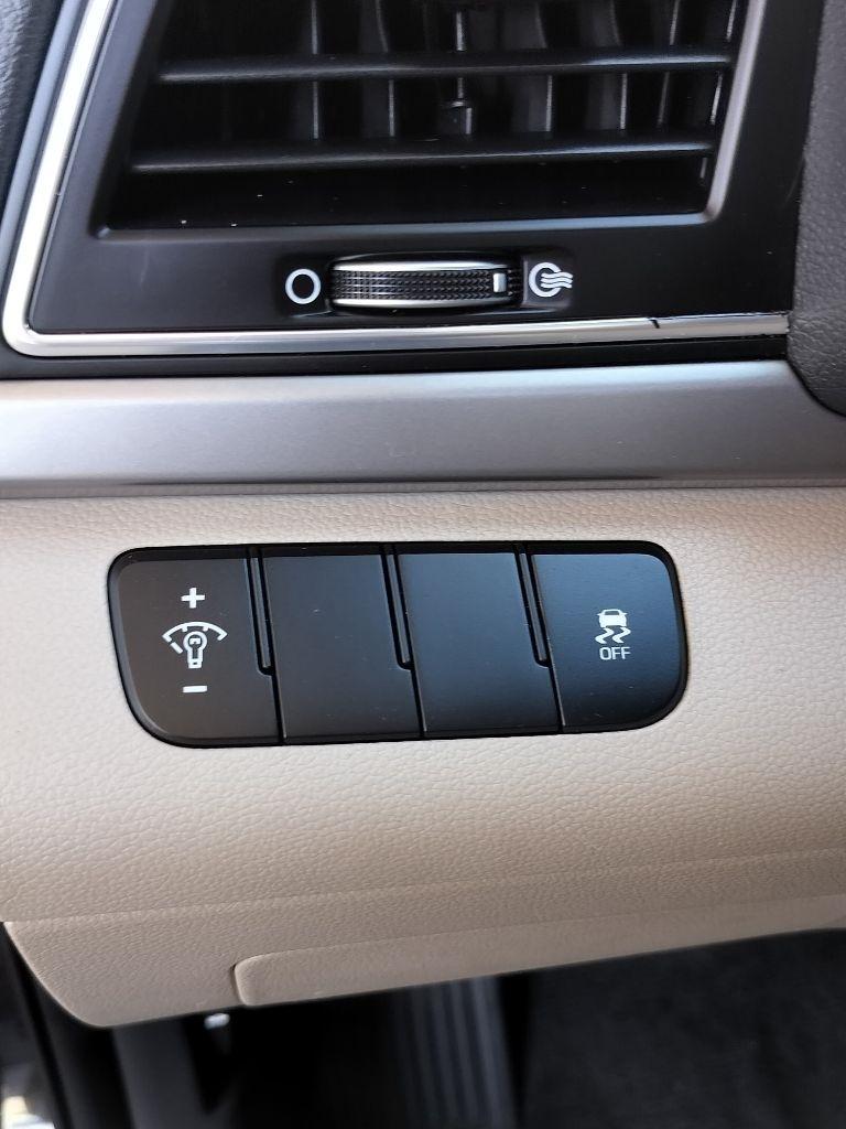 Hyundai Elantra SE 6AT 2017