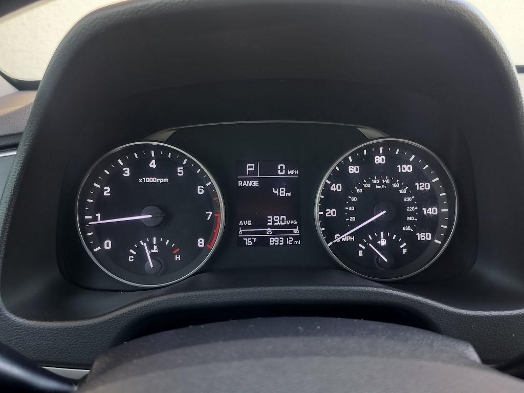 Hyundai Elantra SE 6AT 2017