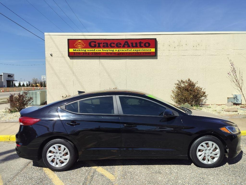 Hyundai Elantra SE 6AT 2017