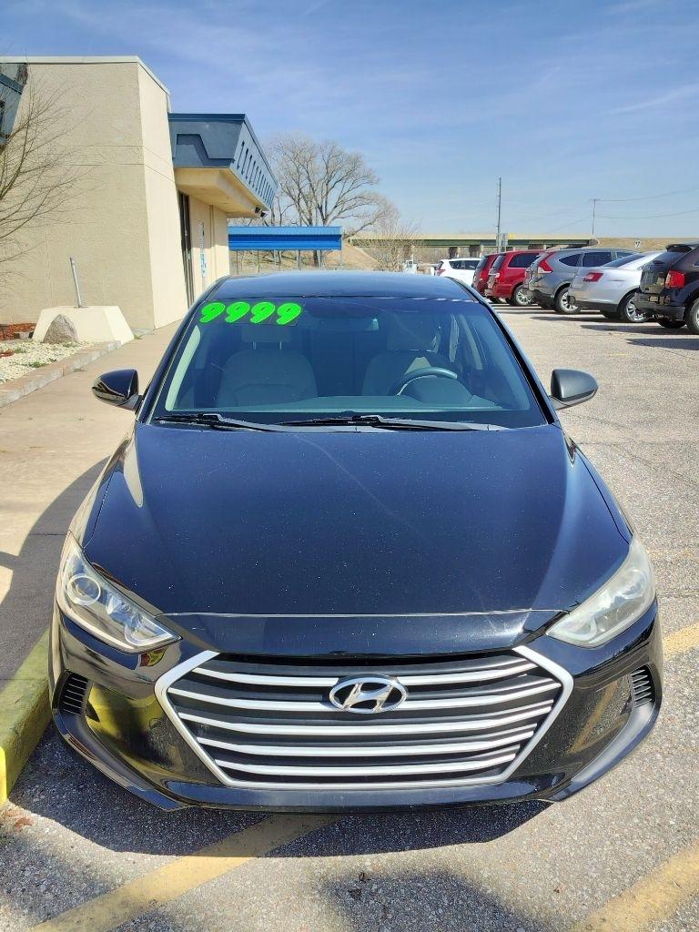 Hyundai Elantra SE 6AT 2017