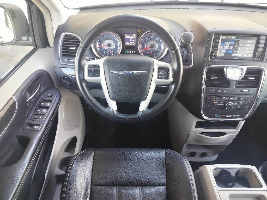 Chrysler Town & Country Touring 2014