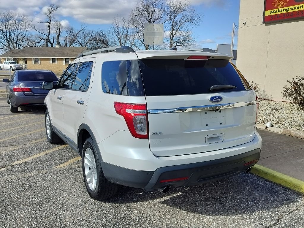 Ford Explorer XLT FWD 2011