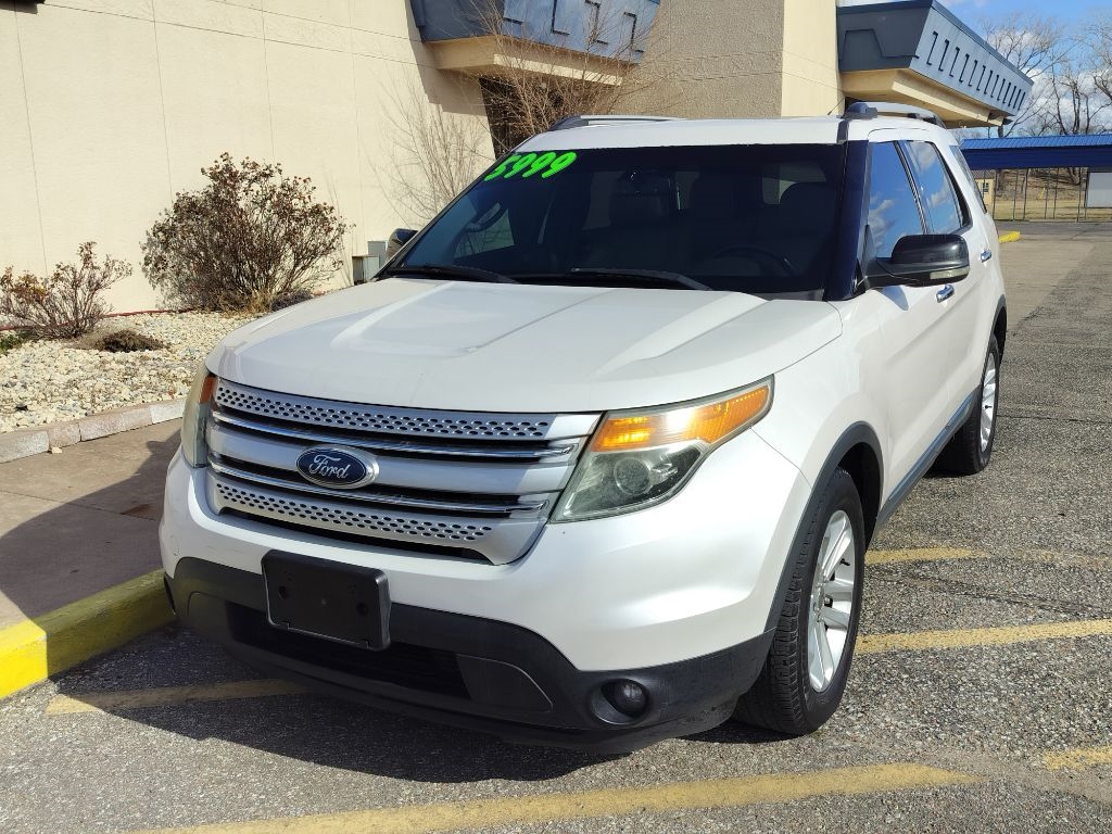 Ford Explorer XLT FWD 2011