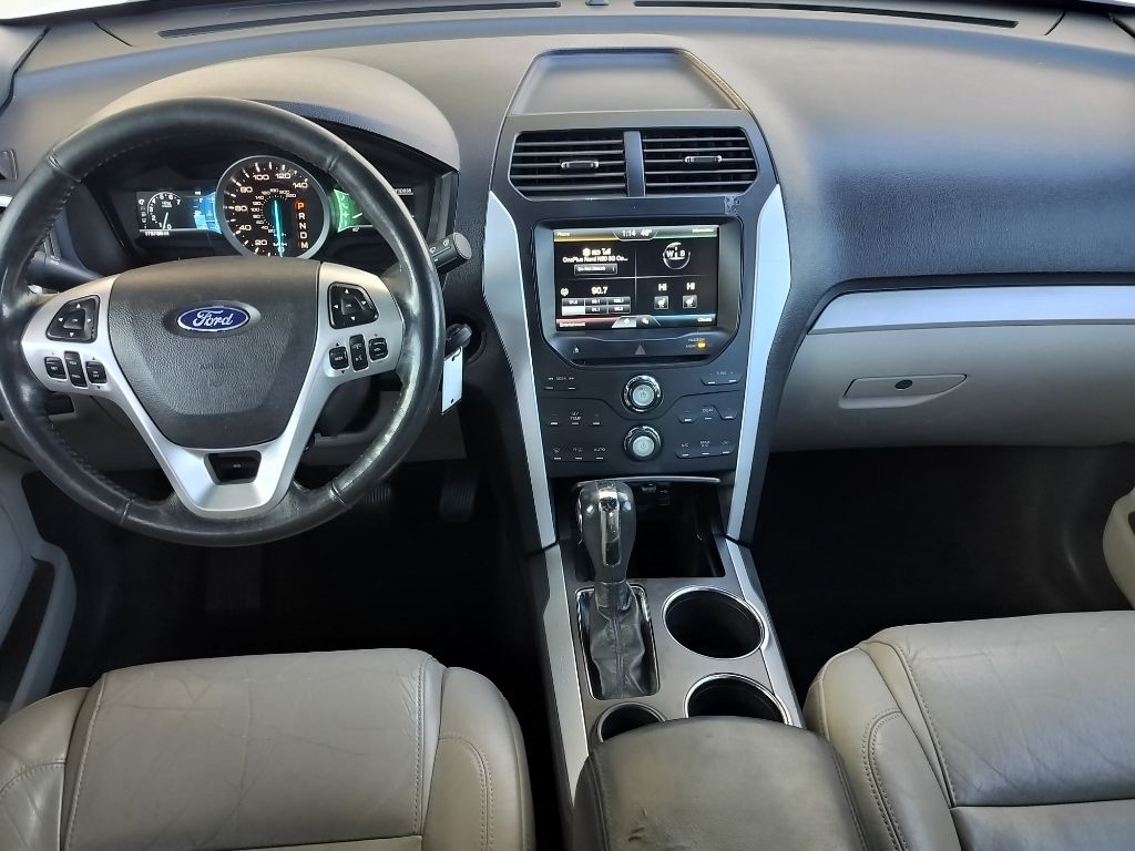 Ford Explorer XLT FWD 2011