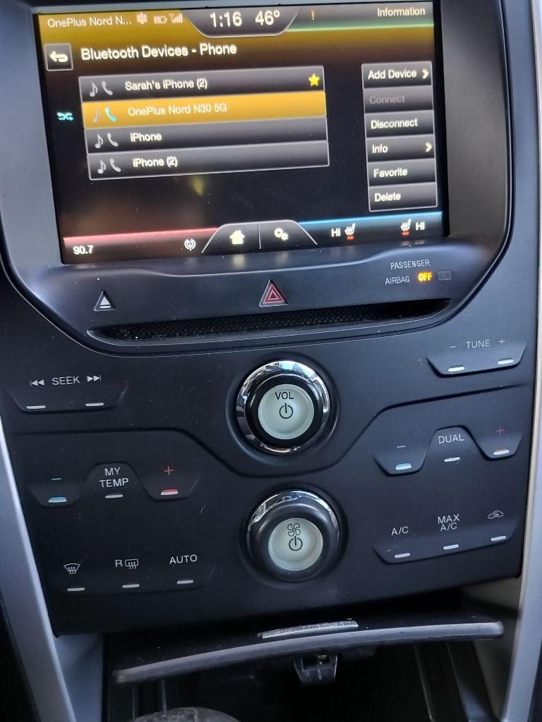 Ford Explorer XLT FWD 2011