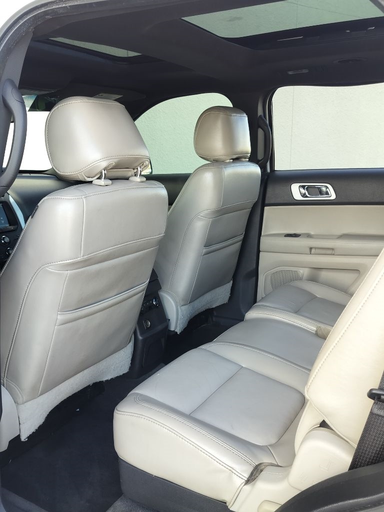 Ford Explorer XLT FWD 2011