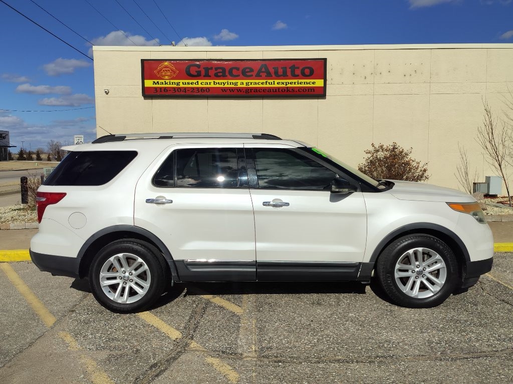 Ford Explorer XLT FWD 2011