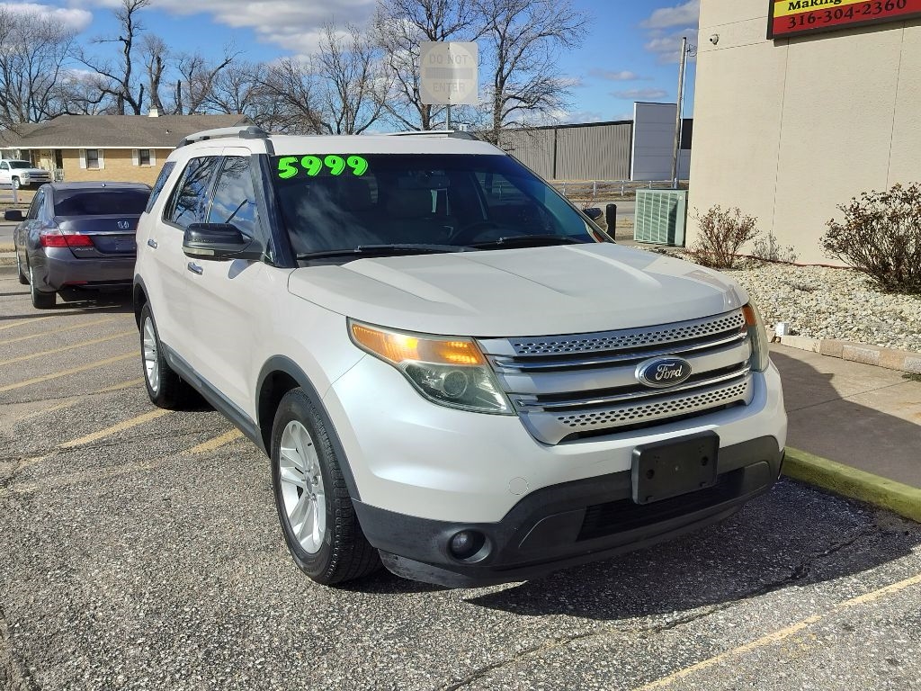 Ford Explorer XLT FWD 2011