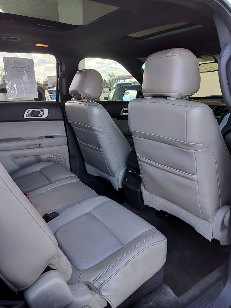 Ford Explorer XLT FWD 2011