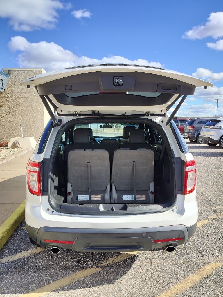 Ford Explorer XLT FWD 2011