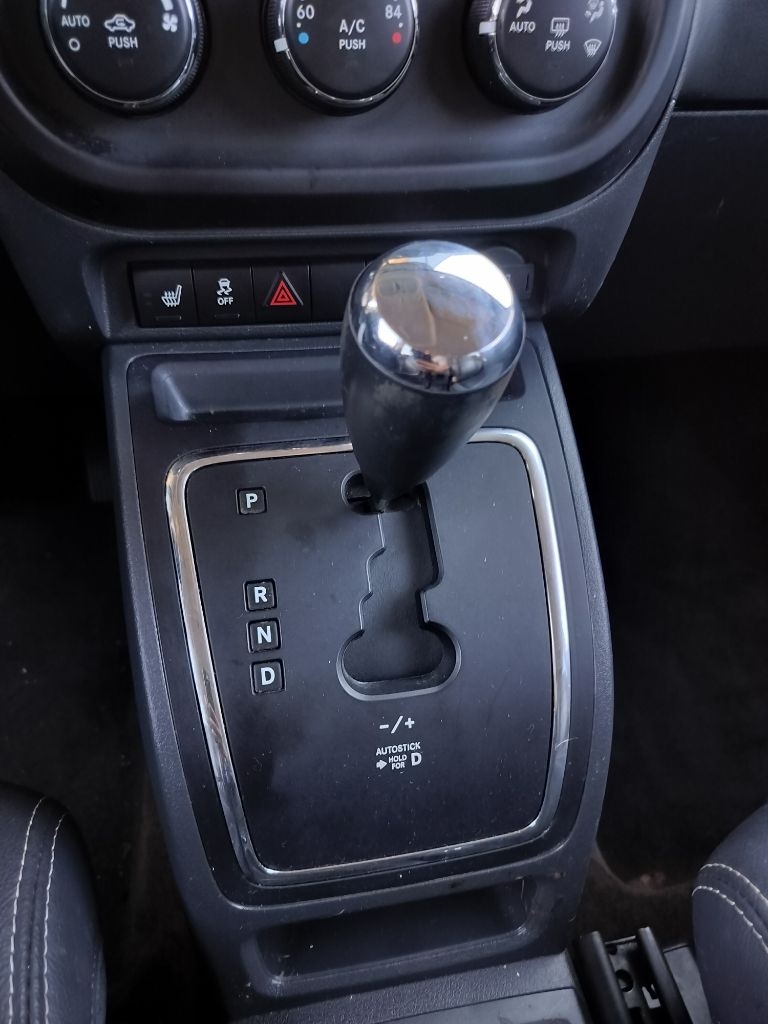 2015 Jeep Patriot Limited photo 17