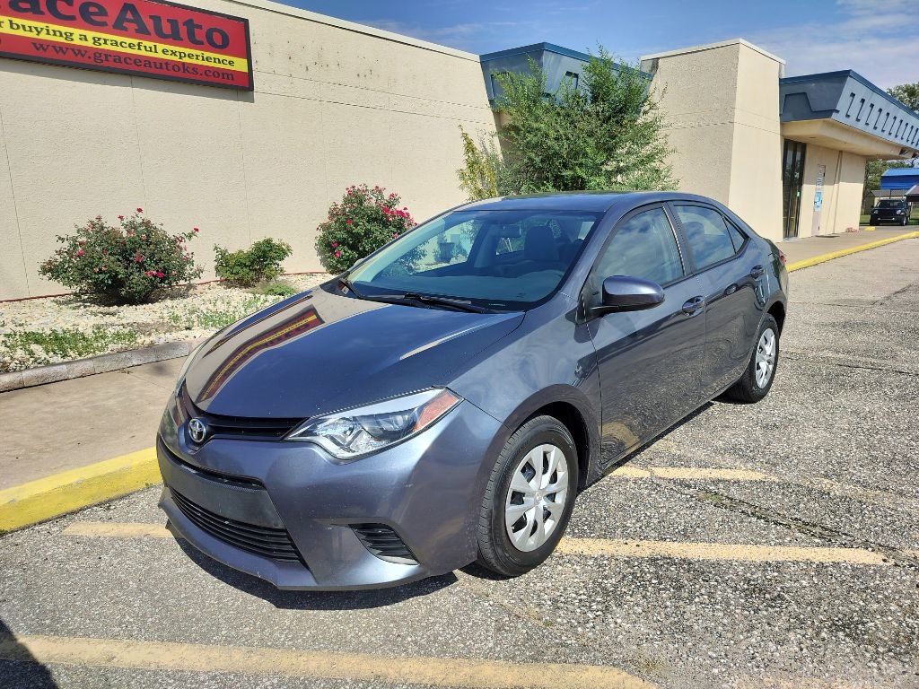 2014 Toyota Corolla LE photo 7