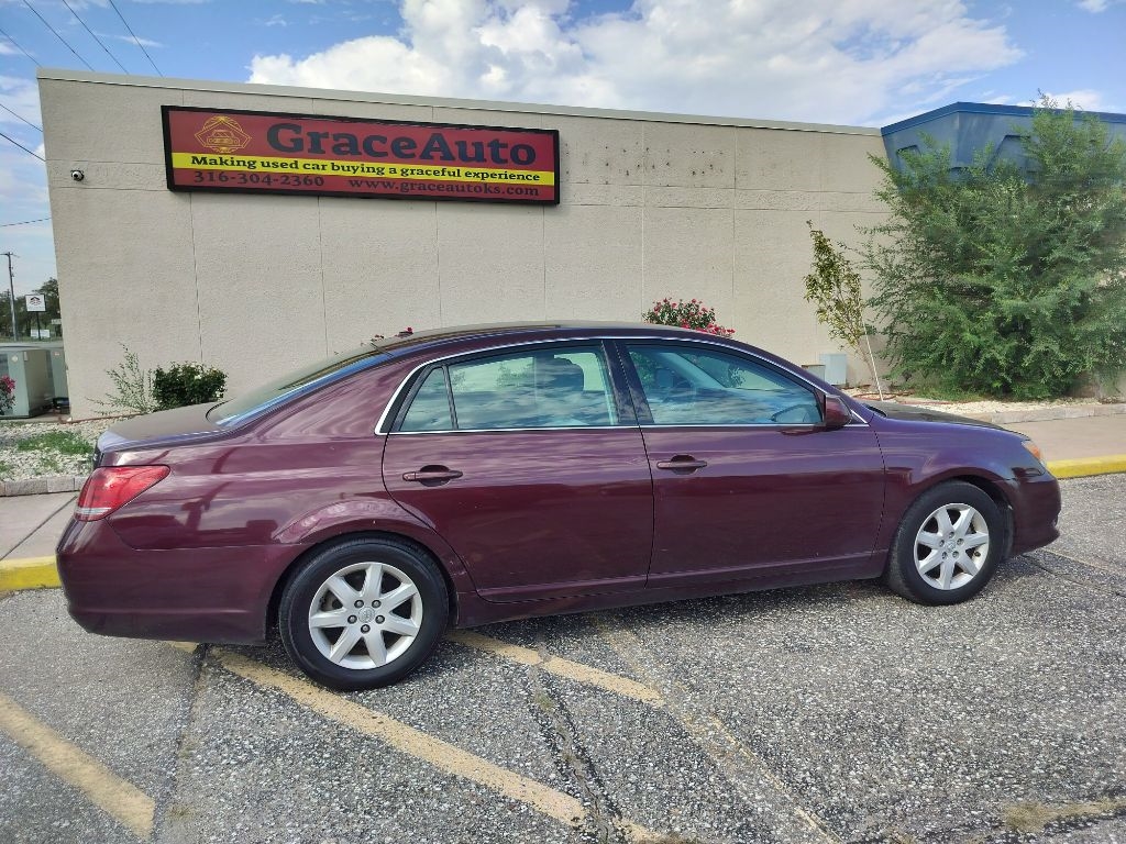 2009 Toyota Avalon XL photo 12