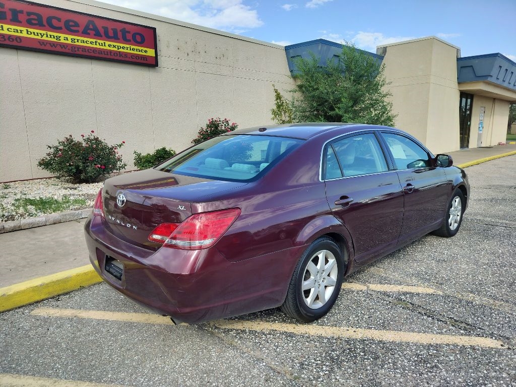2009 Toyota Avalon XL photo 14