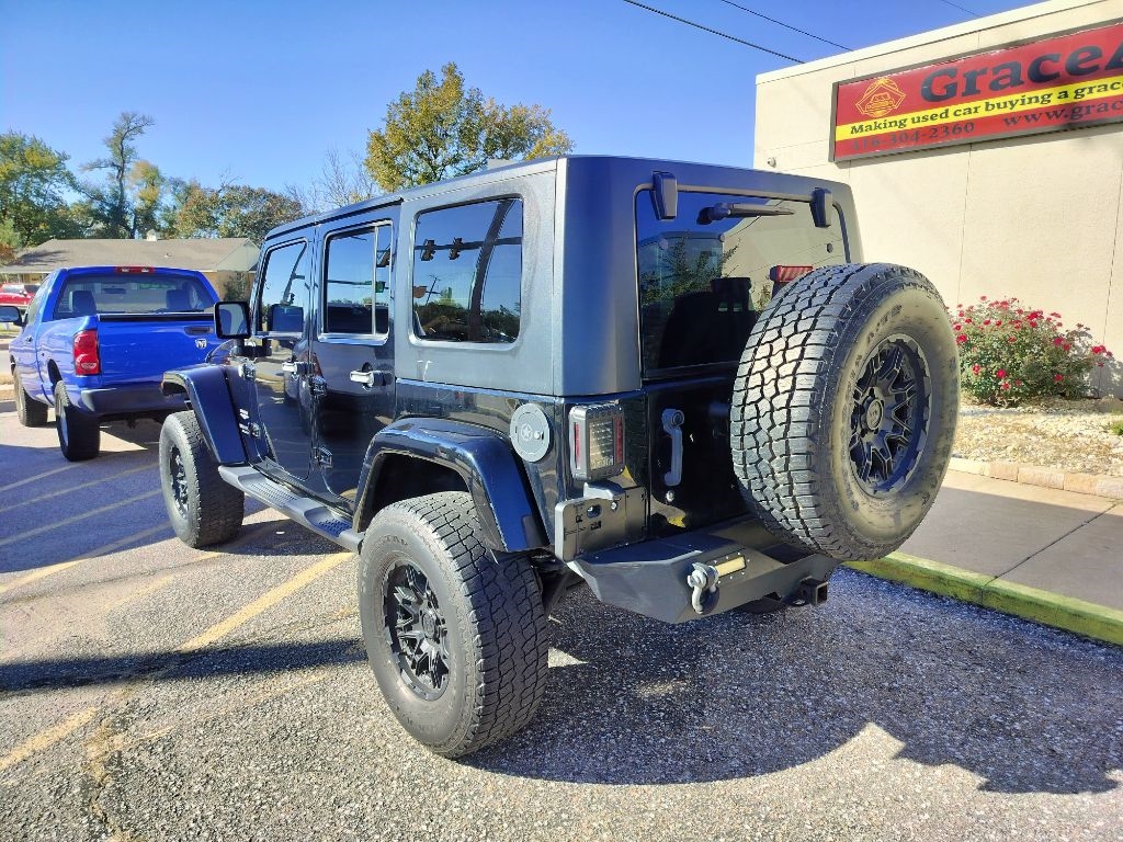 Jeep Wrangler Unlimited Sahara 4WD 2010