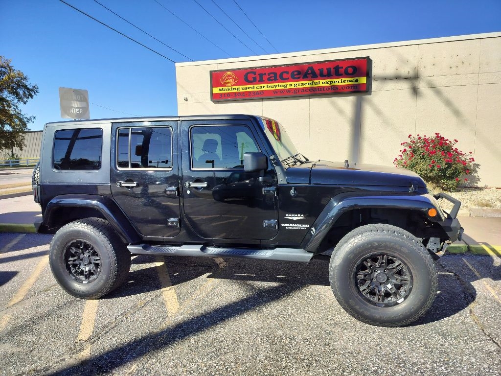 Jeep Wrangler Unlimited Sahara 4WD 2010