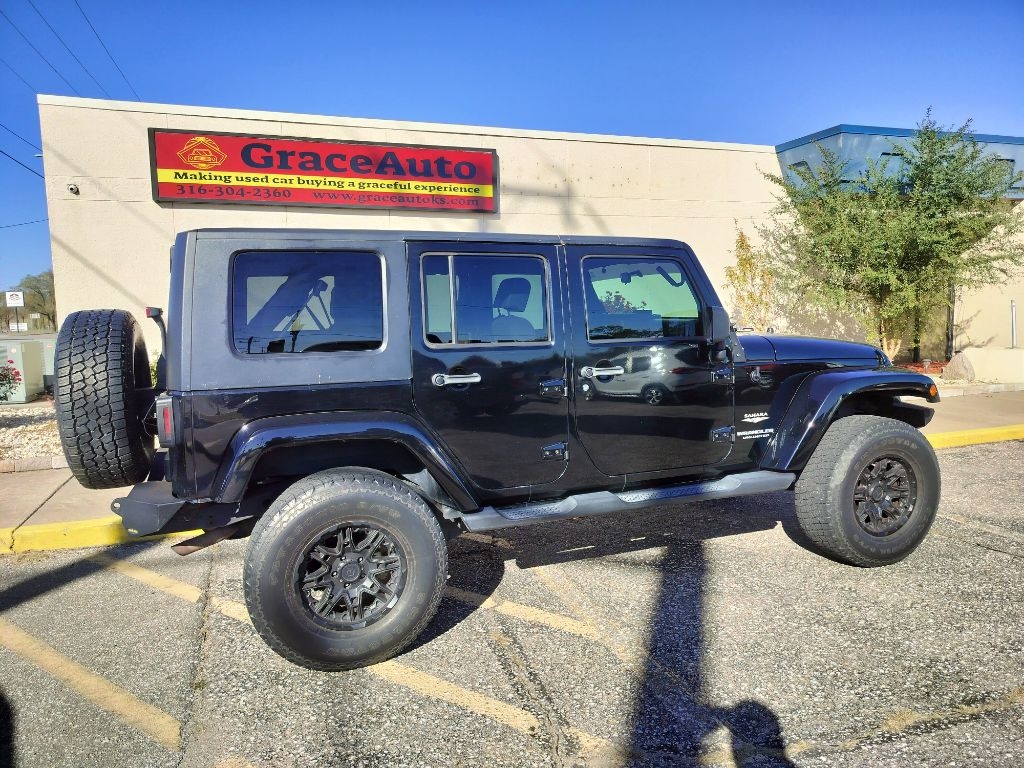 Jeep Wrangler Unlimited Sahara 4WD 2010