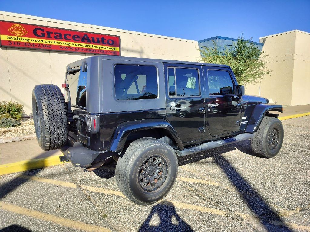 Jeep Wrangler Unlimited Sahara 4WD 2010