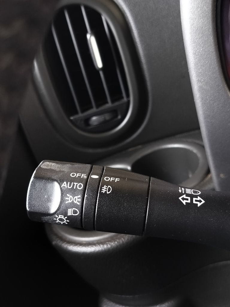 Nissan Cube 1.8 S 2012