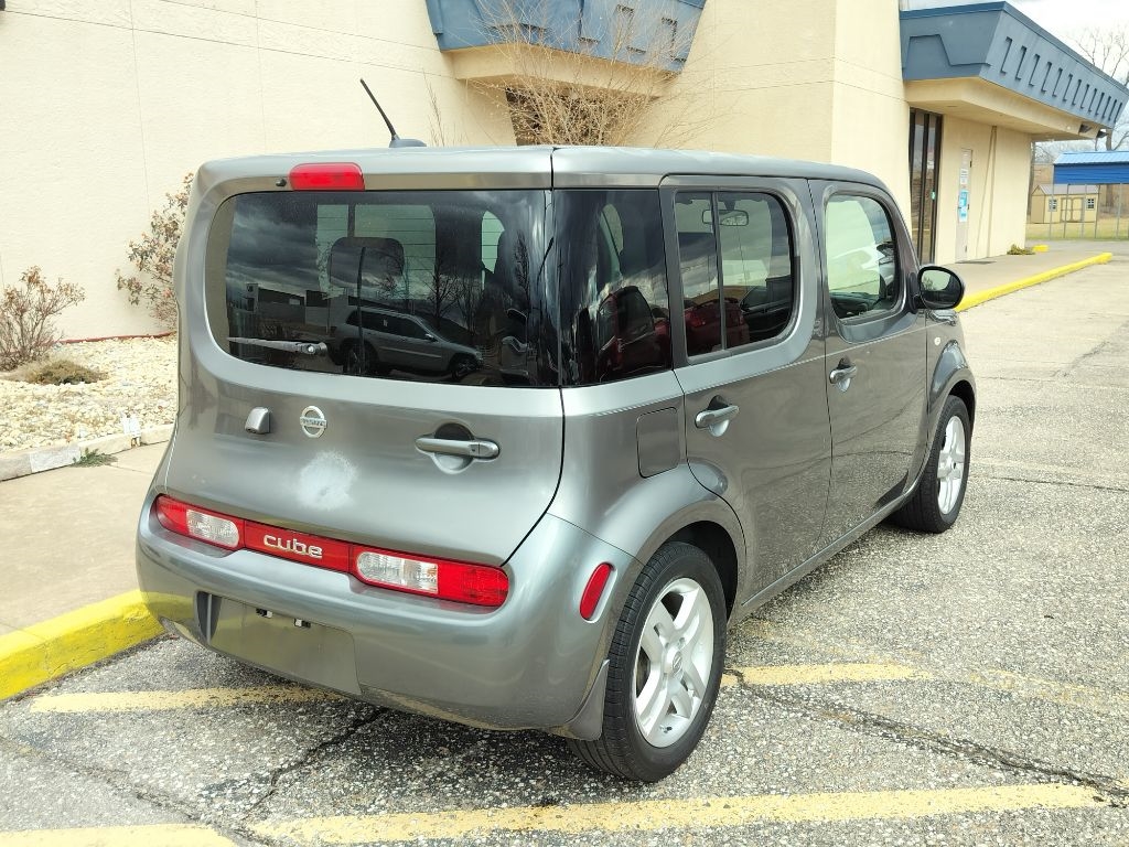 Nissan Cube 1.8 S 2012