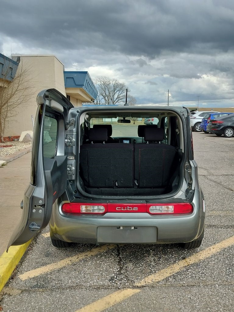 Nissan Cube 1.8 S 2012