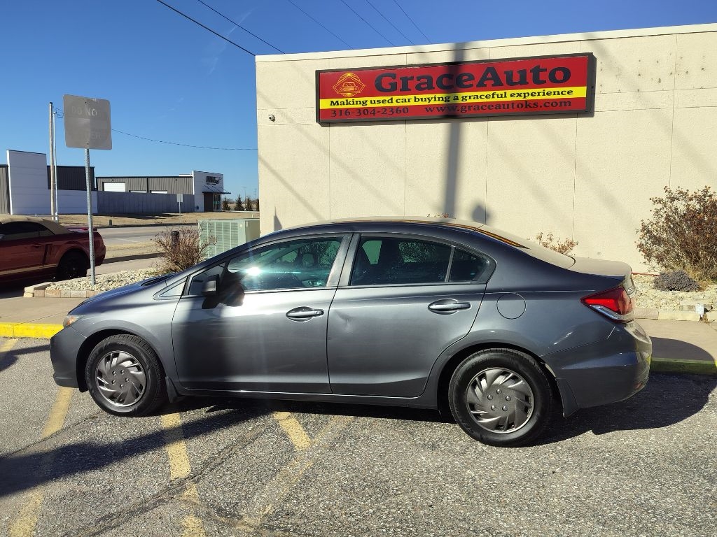 Honda Civic LX Sedan 5-Speed AT 2013