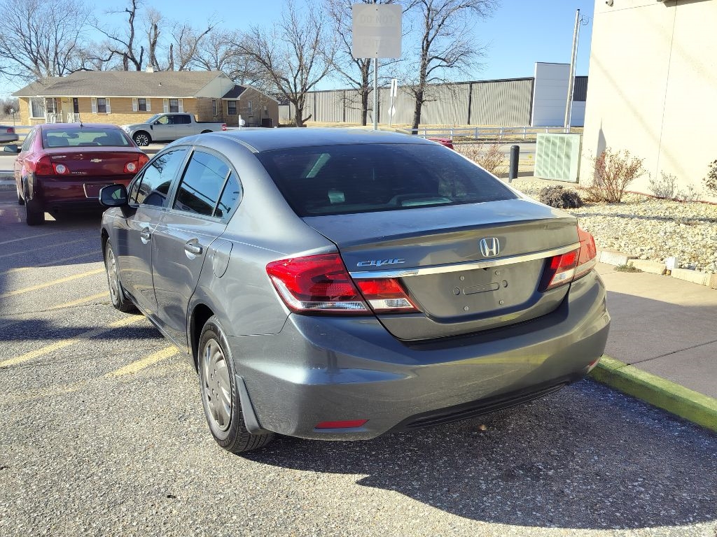Honda Civic LX Sedan 5-Speed AT 2013