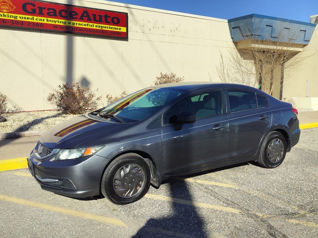 Honda Civic LX Sedan 5-Speed AT 2013