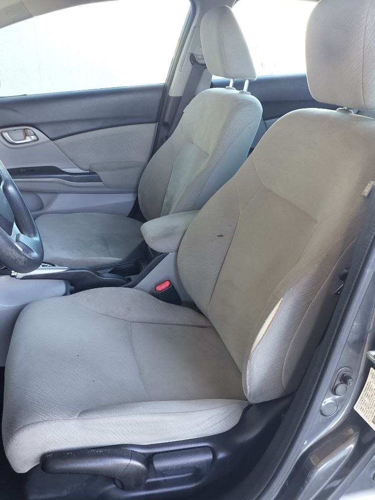 Honda Civic LX Sedan 5-Speed AT 2013