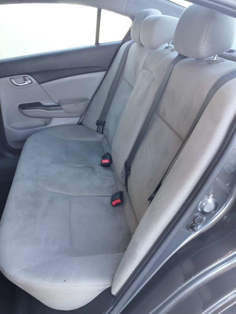 Honda Civic LX Sedan 5-Speed AT 2013