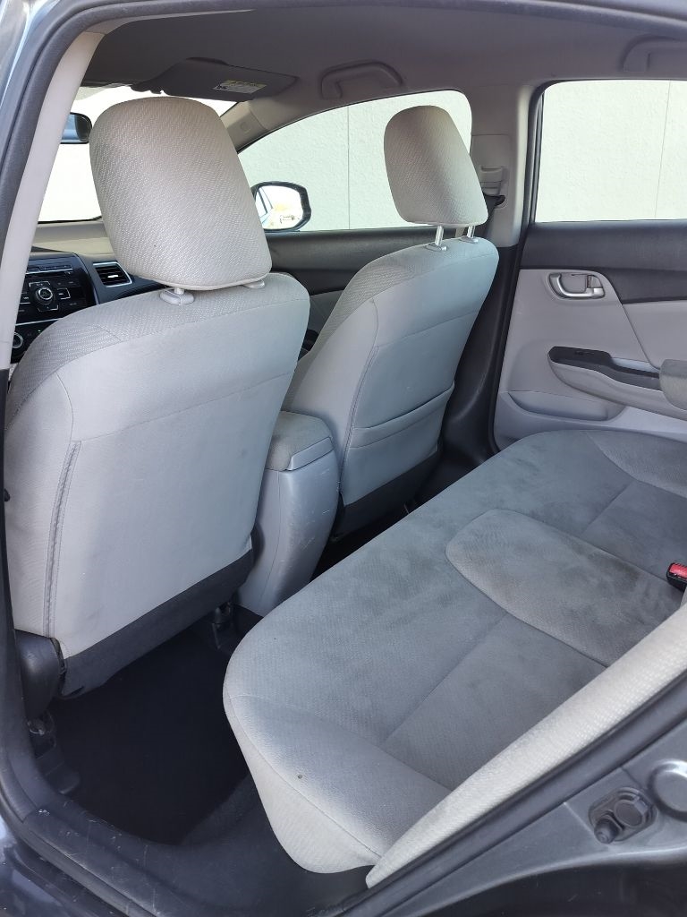 Honda Civic LX Sedan 5-Speed AT 2013