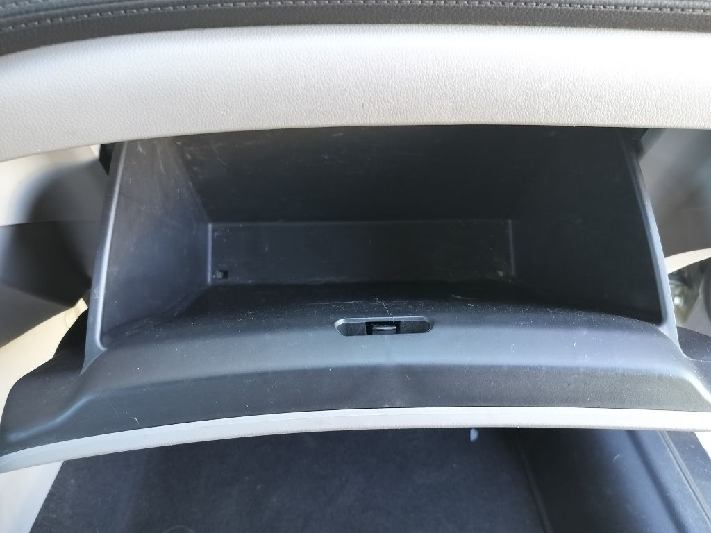 Honda Civic LX Sedan 5-Speed AT 2013