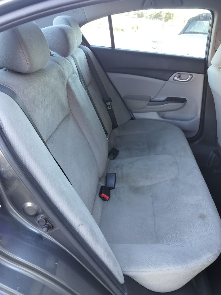 Honda Civic LX Sedan 5-Speed AT 2013