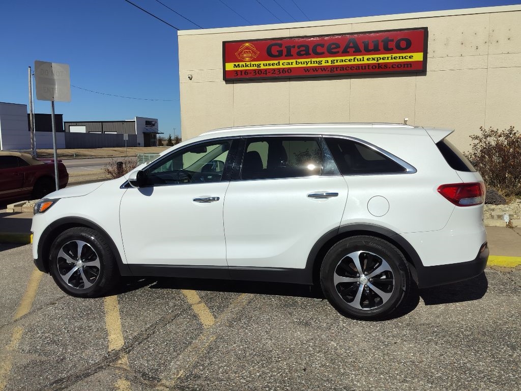 Kia Sorento EX V6 2WD 2016