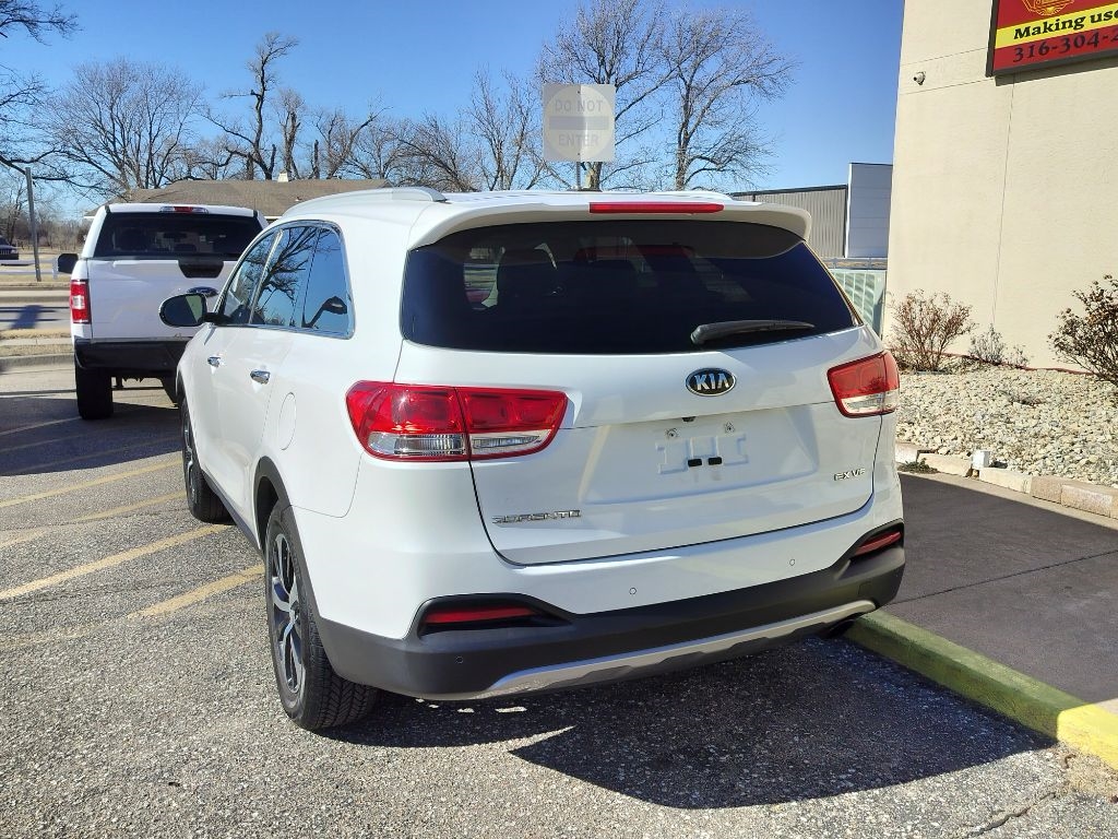 Kia Sorento EX V6 2WD 2016