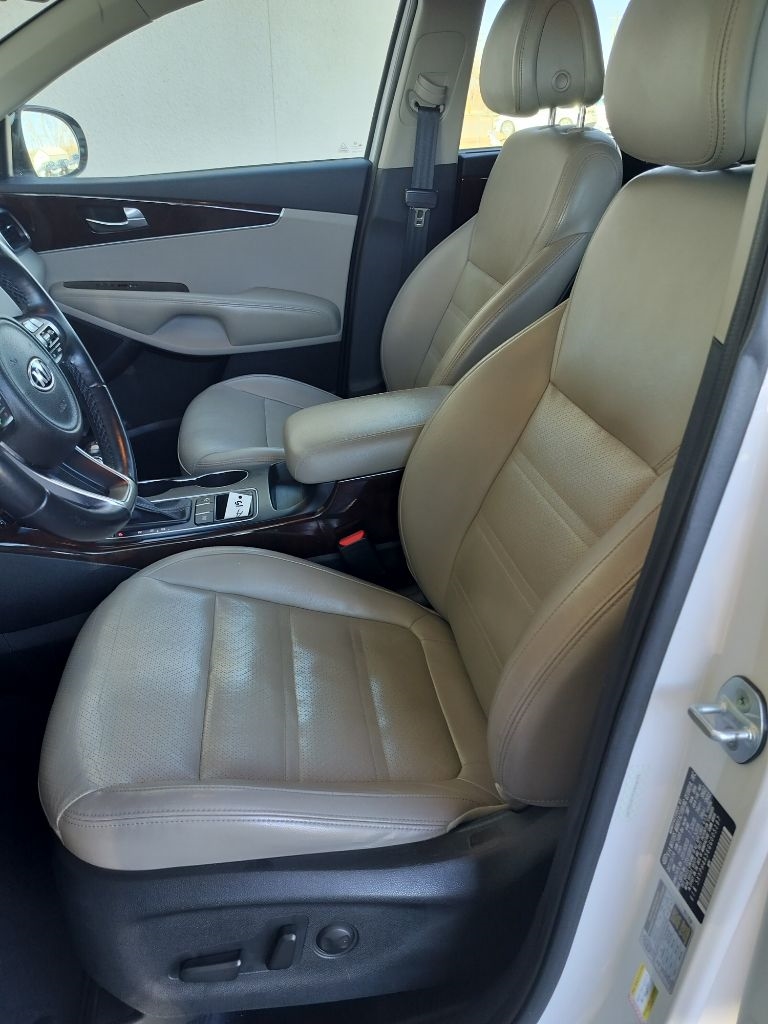 Kia Sorento EX V6 2WD 2016