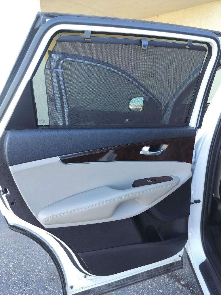 Kia Sorento EX V6 2WD 2016