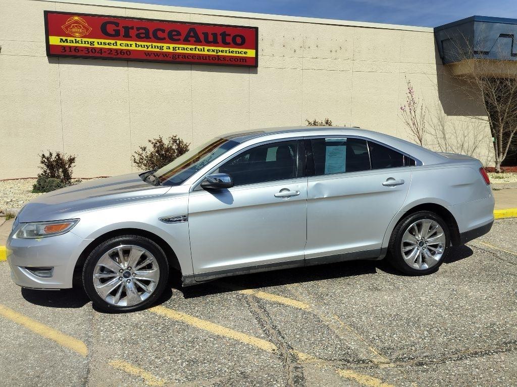 Ford Taurus Limited FWD 2011