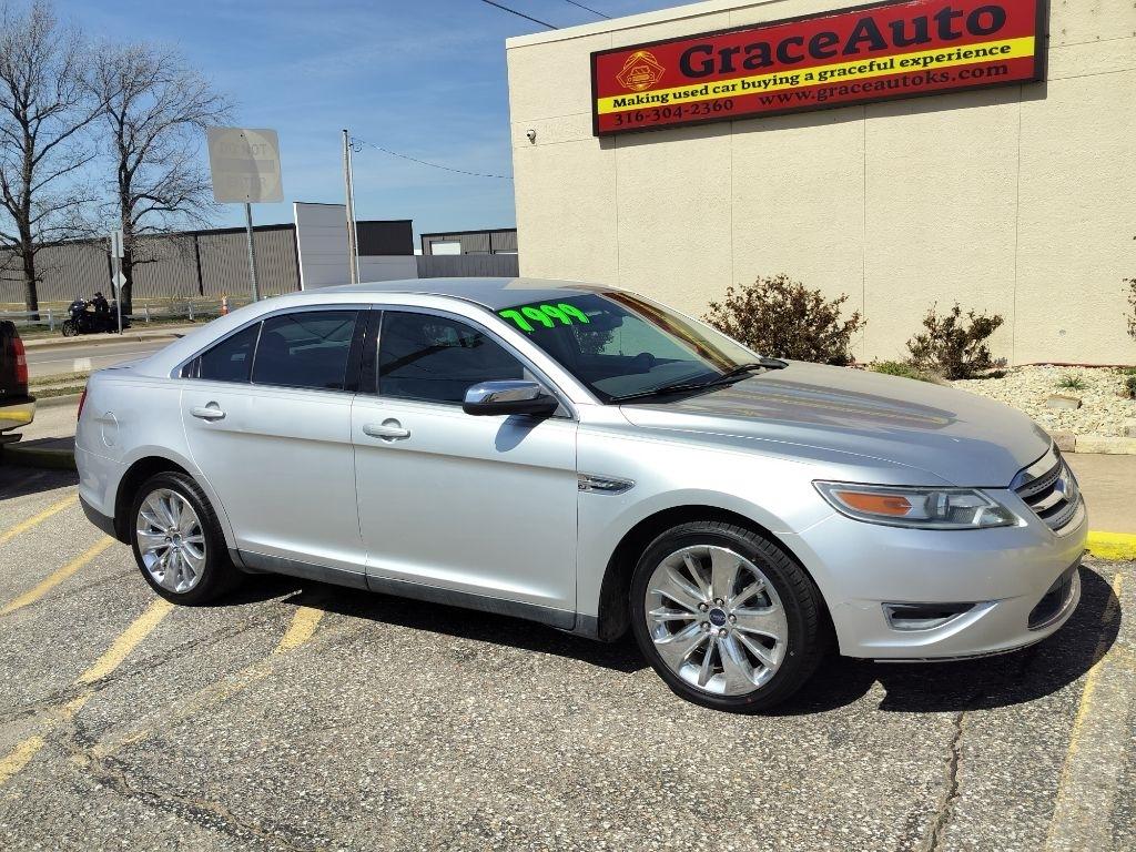 Ford Taurus Limited FWD 2011