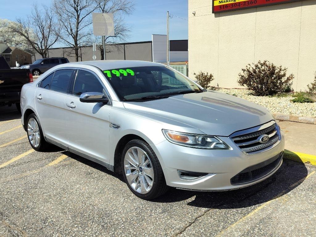 Ford Taurus Limited FWD 2011